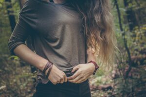 5 porad modowych, które sprawią, że będziesz wyglądać młodziej